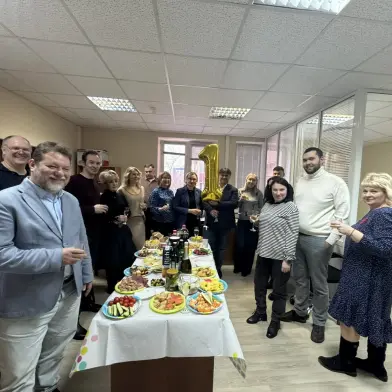 Адвокаты-мужчины ПМГА поздравили коллег с 8 Марта